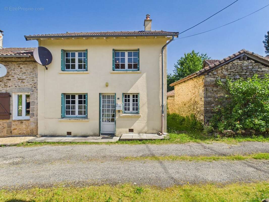 Maison à CUSSAC