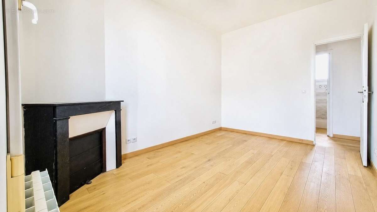 Appartement 42 m² à Saint-Cloud  - photo 5
