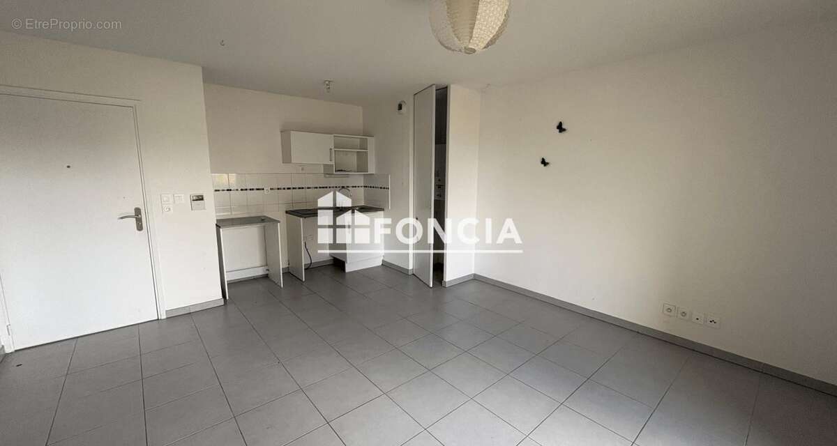 Appartement à LA SALVETAT-SAINT-GILLES
