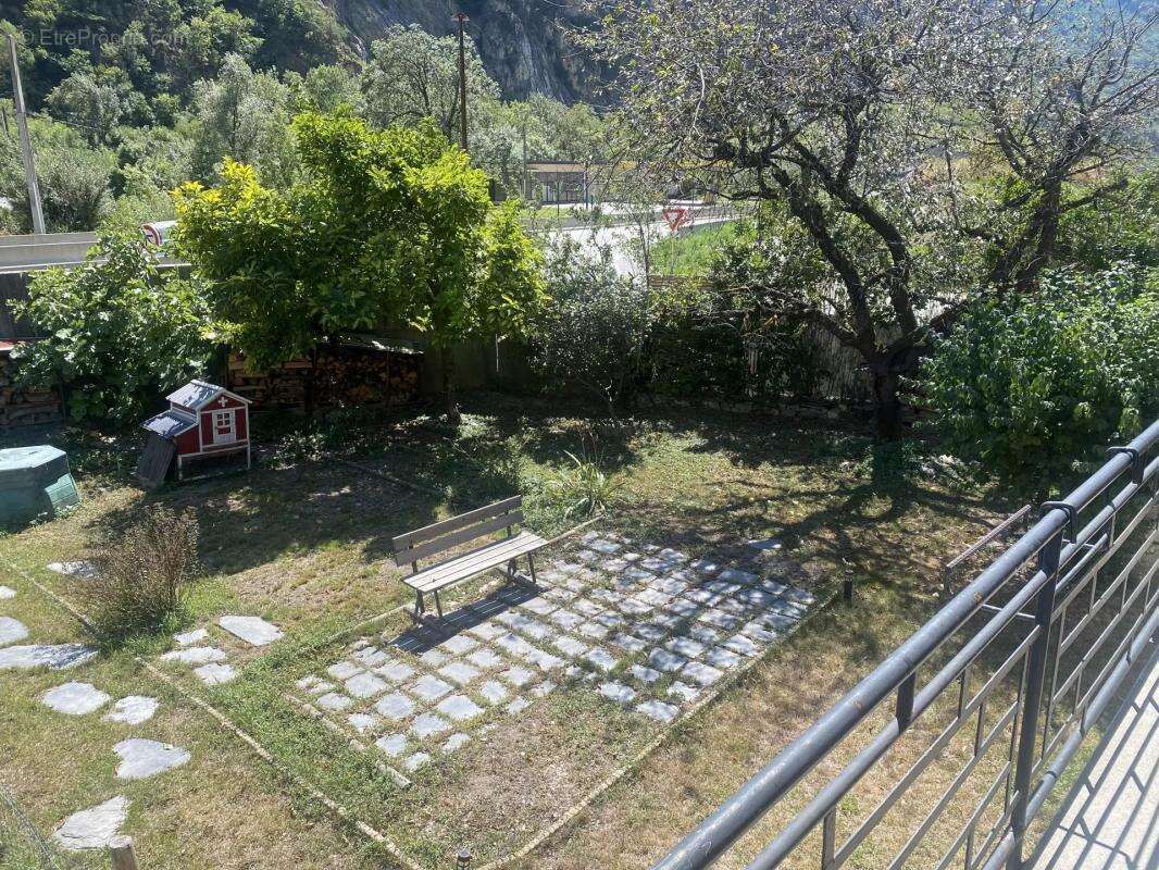 Maison à SAINT-MARCEL