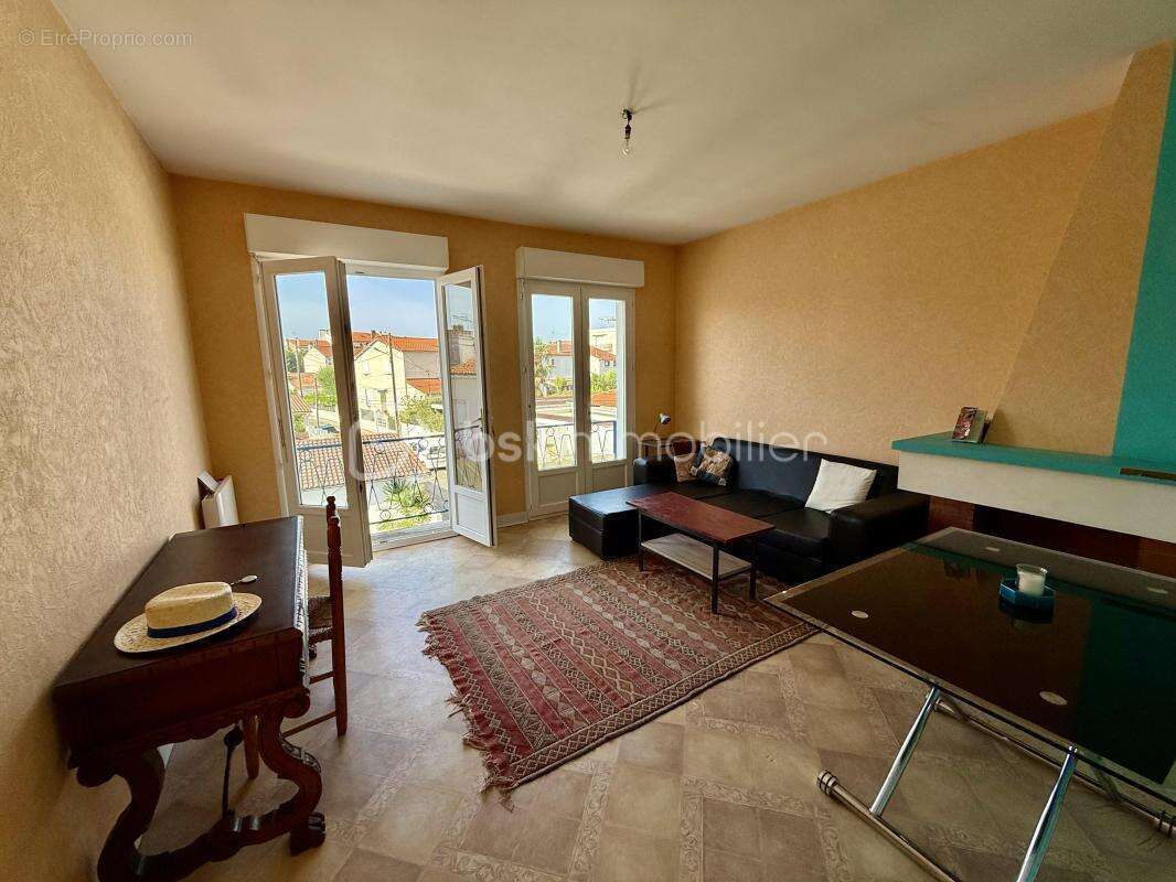 Appartement T3 de 54 m² – Centre-ville de Royan À seulement 5 minutes à pied de la plage ! - photo 7