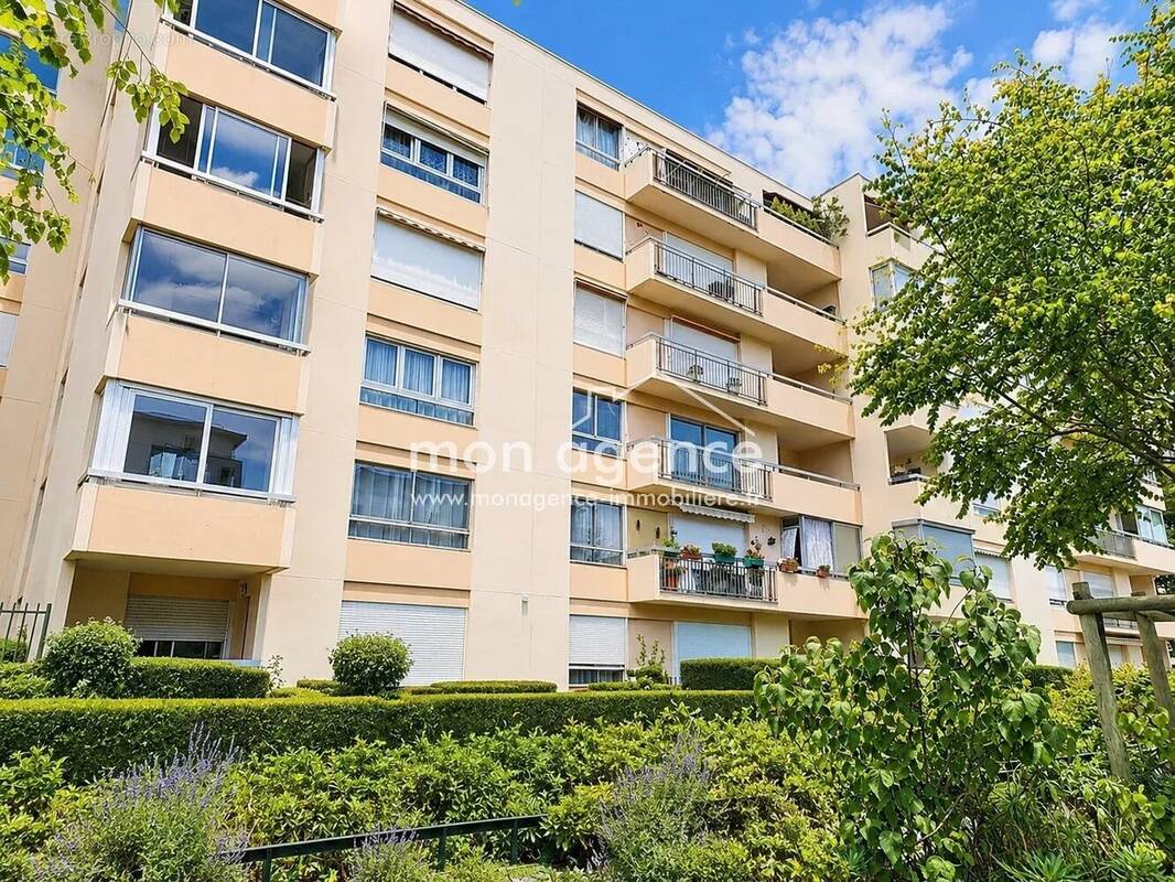 Appartement à LE PETIT-QUEVILLY