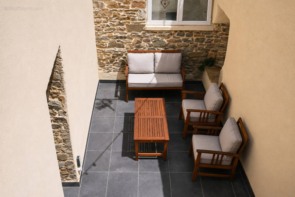 Maison de caractère 131 m2   Terrasse panoramique, patio, garage   Proche Lagrasse - photo 4