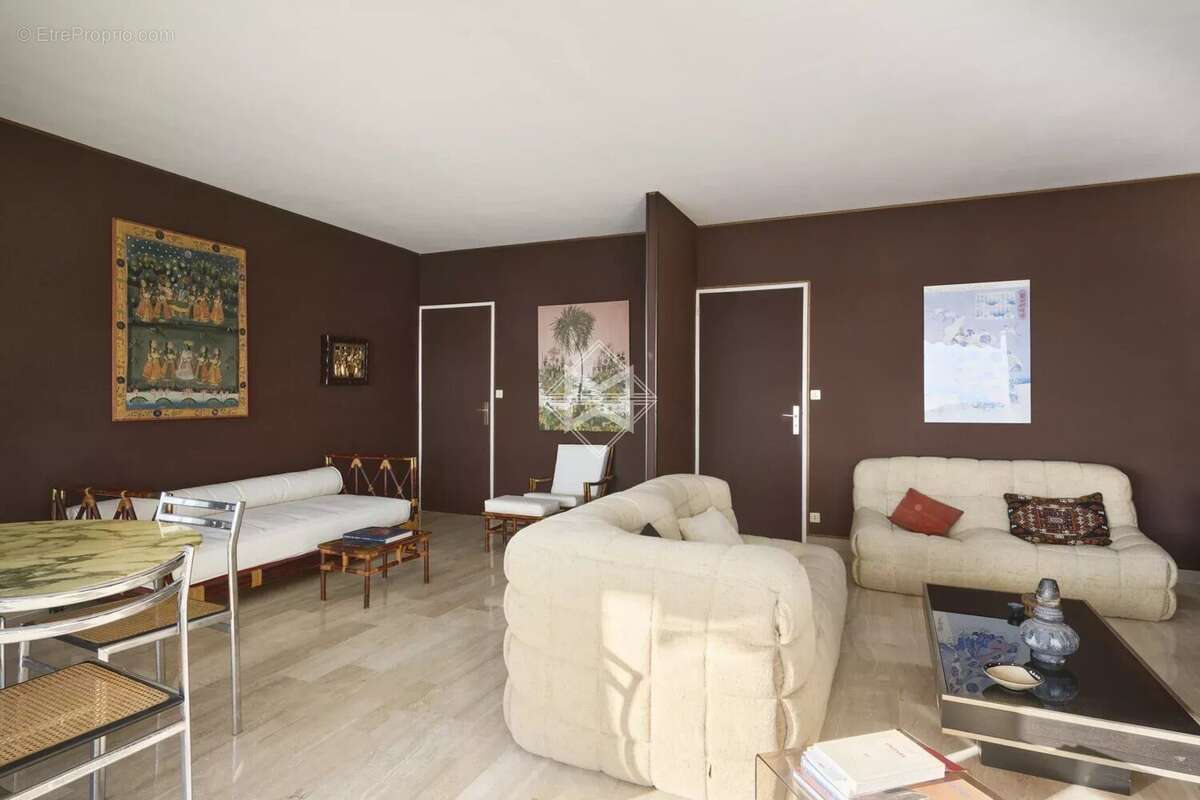 Appartement à VILLENEUVE-LOUBET