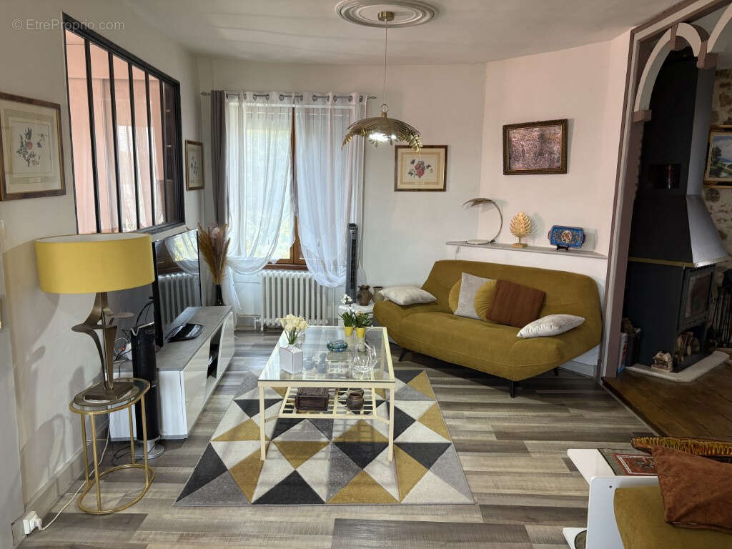 Maison à ARNAC-POMPADOUR