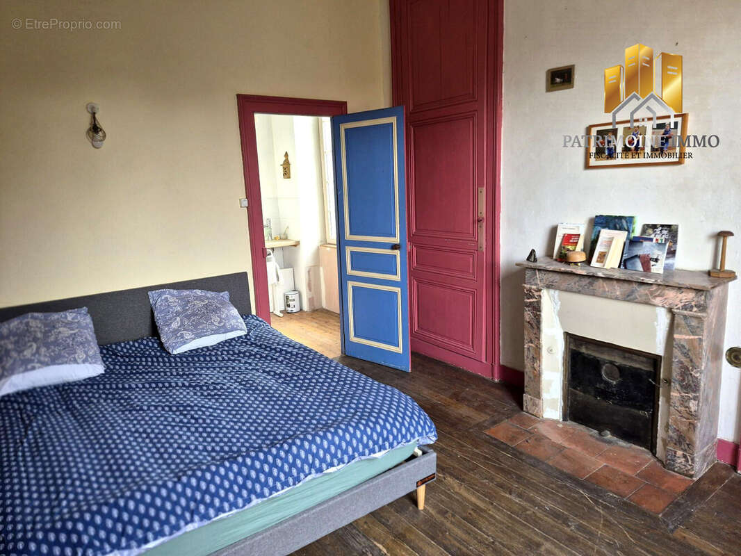 Maison à SAINT-VINCENT-DU-LOROUER