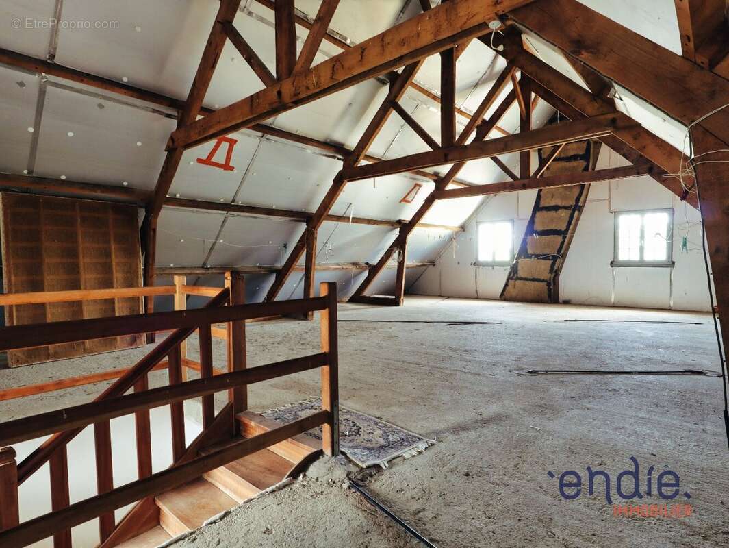 Maison familiale avec sous-sol complet  Proche du centre de Bubry - photo 8