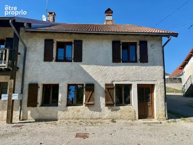 Maison mitoyenne au centre du village de GUYANS-DURNES - photo 2