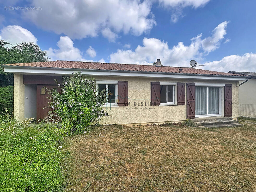 Maison Cussac 4 pièce(s) 80 m2 - photo 1