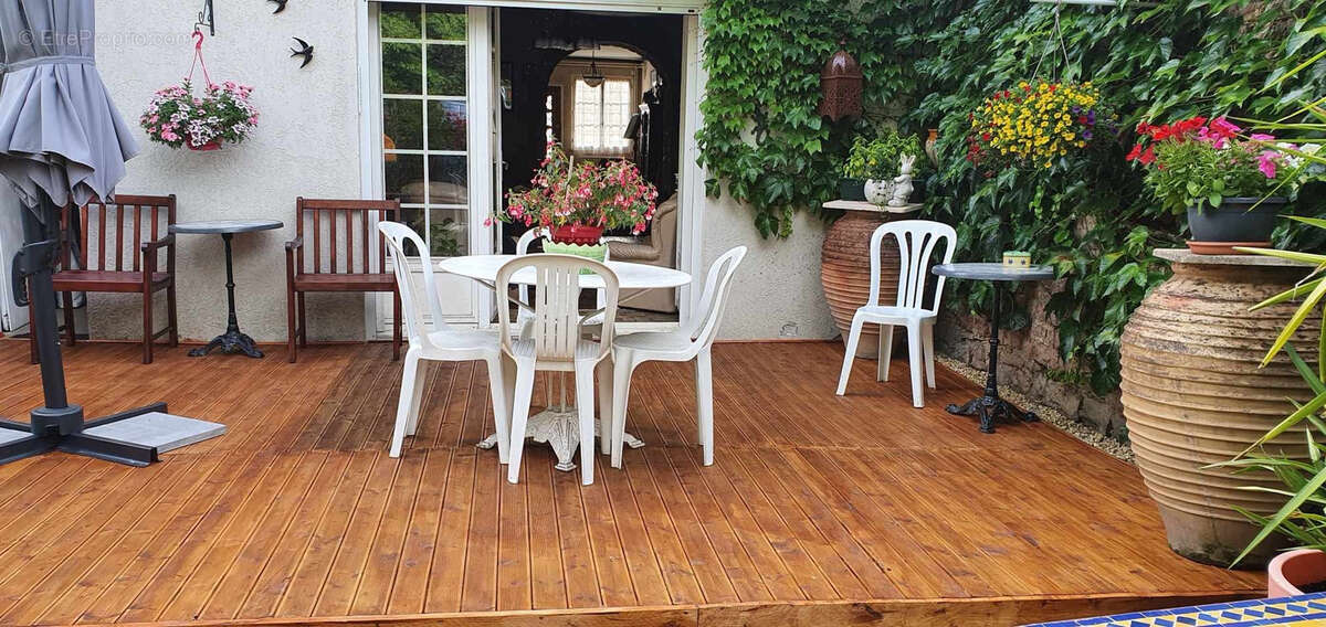 Maison à SERMIZELLES