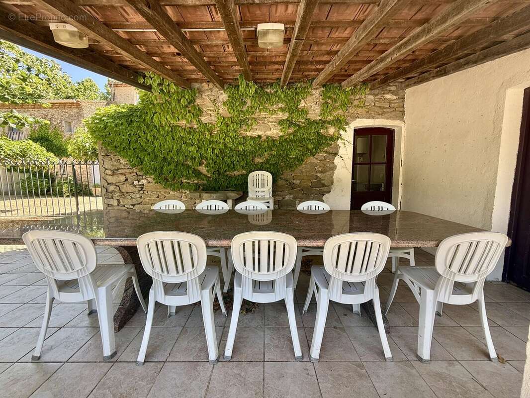 Ensemble immobilier de caractère au cœur d'un village du Minervois - photo 13