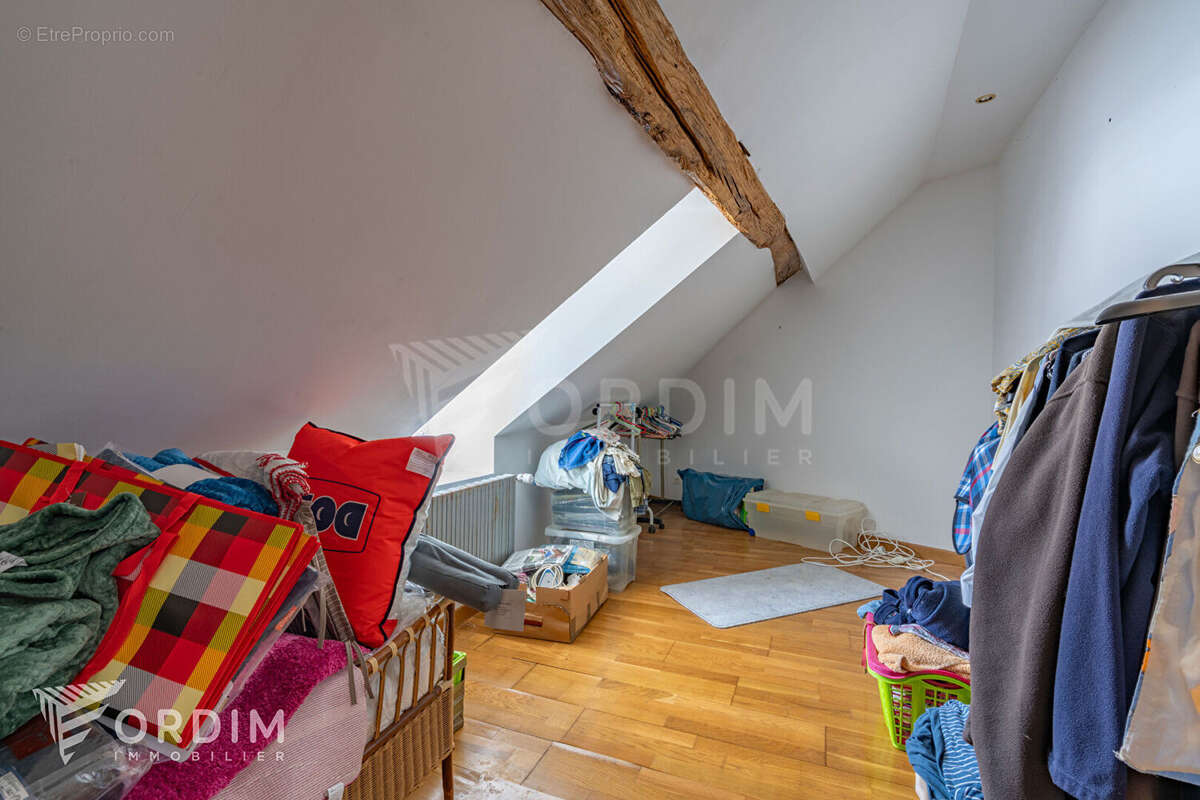 Rare à Saint-Sauveur-en-Puisaye : propriété de charme avec maison d'amis, dépendances et jardin clos. - photo 11