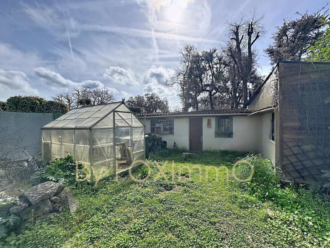 Maison à ROQUEFORT-LES-PINS