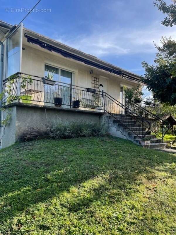 Appartement à SAINT-GENIES-BELLEVUE