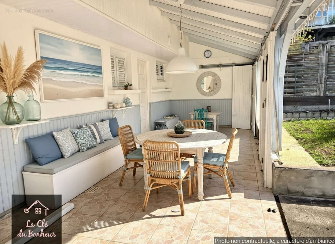 Maison à LES TROIS-ILETS