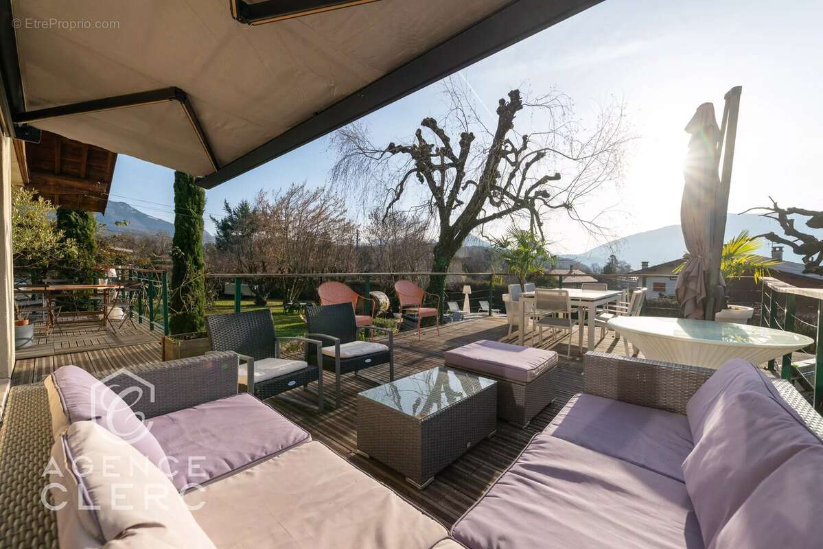 Maison à MENTHON-SAINT-BERNARD