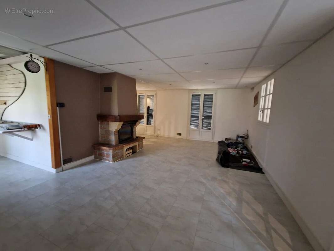 Maison à NOUVION-LE-VINEUX