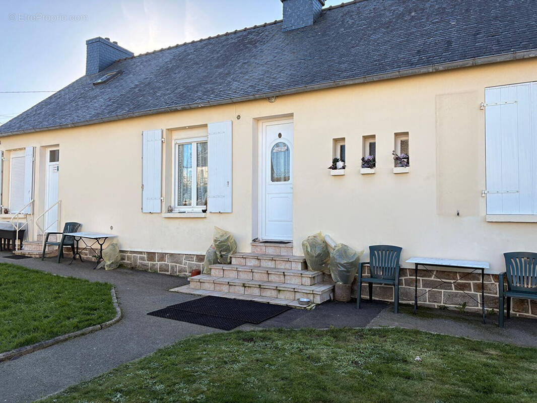 Maison à SAINT-MARTIN-DES-CHAMPS