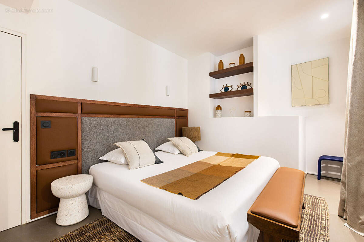 Appartement à PARIS-9E