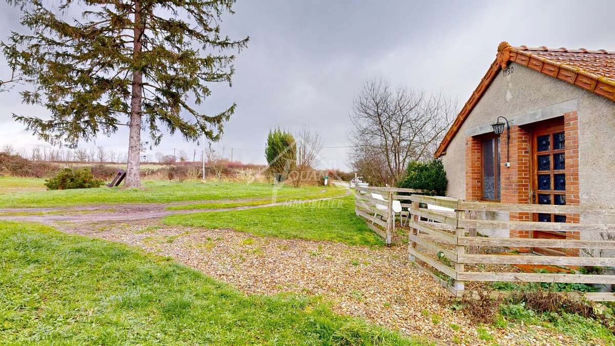 Maison à BOURBON-L'ARCHAMBAULT