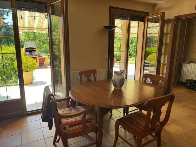 Maison à FOLLAINVILLE-DENNEMONT