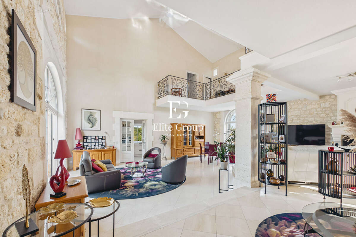 Magnifique maison charentaise aux portes d'angouleme - photo 4