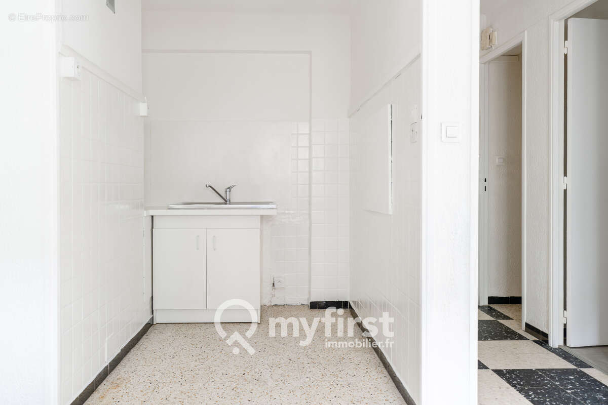 Appartement à SIX-FOURS-LES-PLAGES