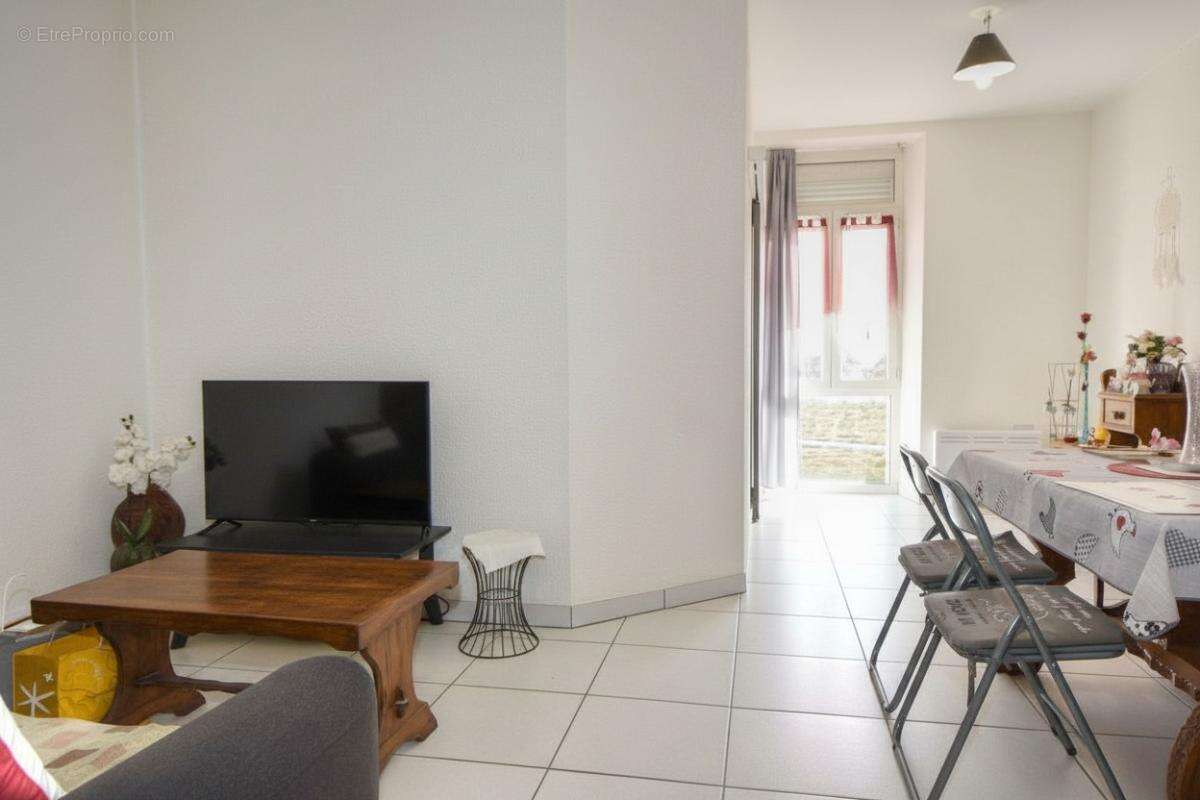 Appartement 2 pièces et parking  en centre ville - photo 3