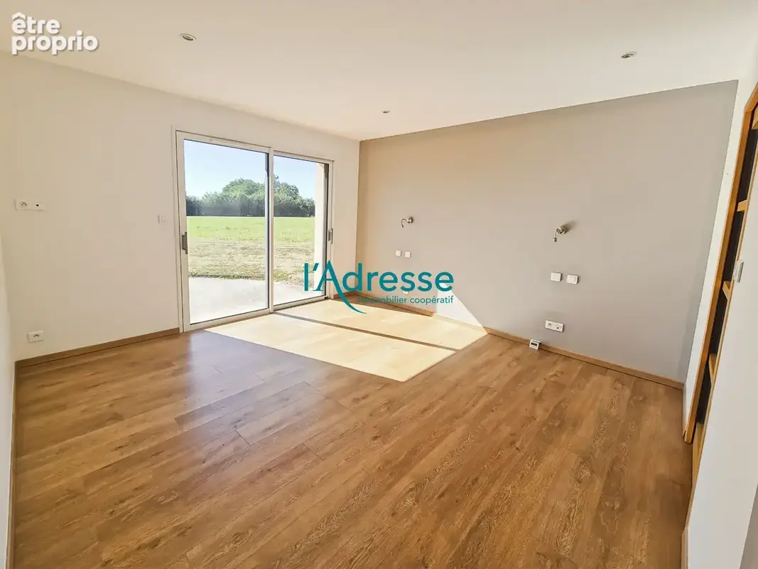 Maison 169 m2 habitables sur  terrain de 5900 m² - photo 6