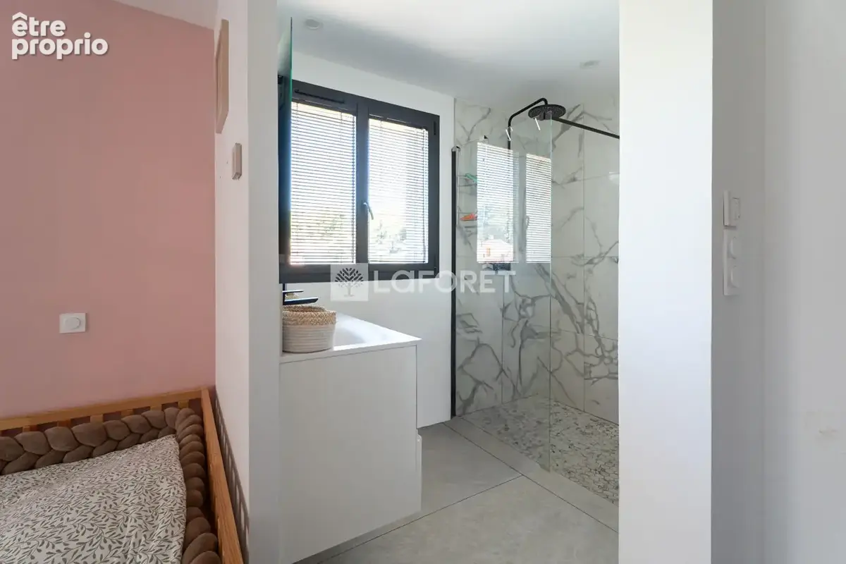 LA CADIÈRE-D'AZUR  Villa Contemporaine  de prestige  7 PIÈCES  4 CHAMBRES - photo 16