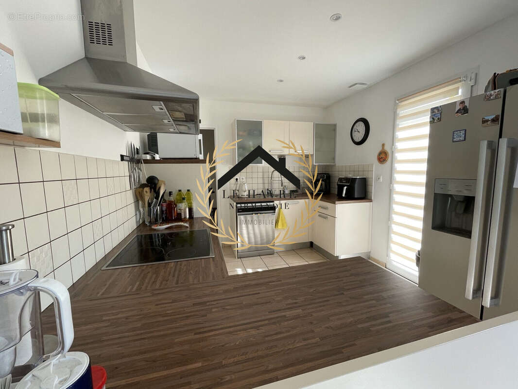 Maison 110 m² à Criquetot-L'esneval  - photo 8