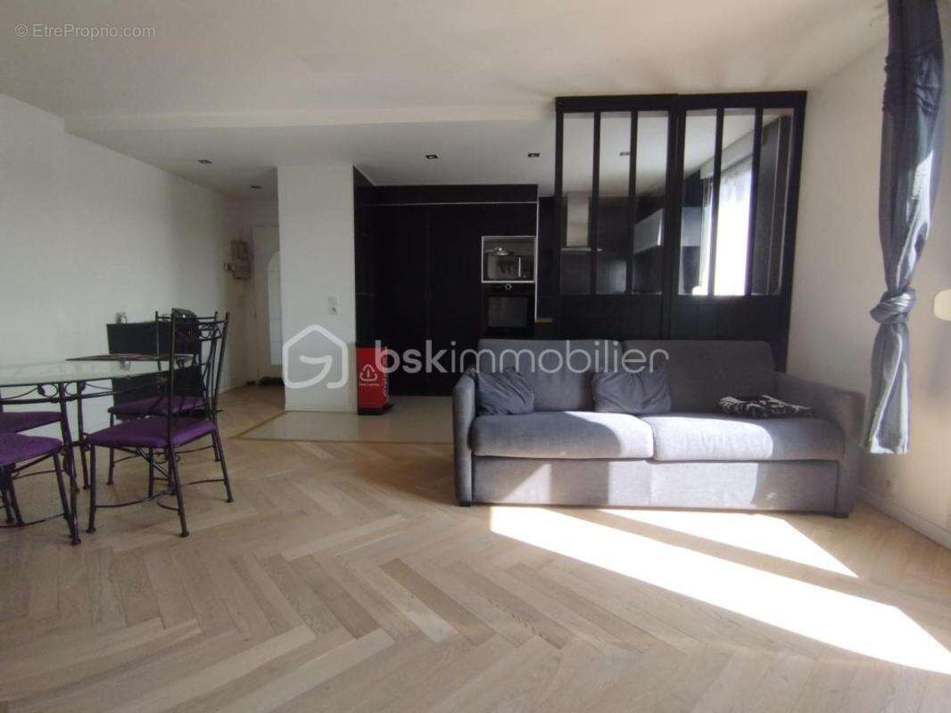 Appartement à PONTAULT-COMBAULT