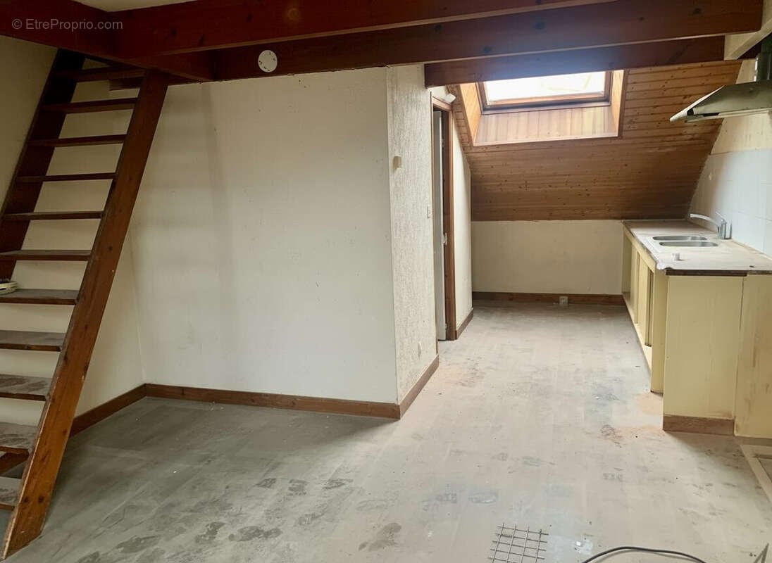                 Espace Cuisine - Appartement à SAINT-NAZAIRE