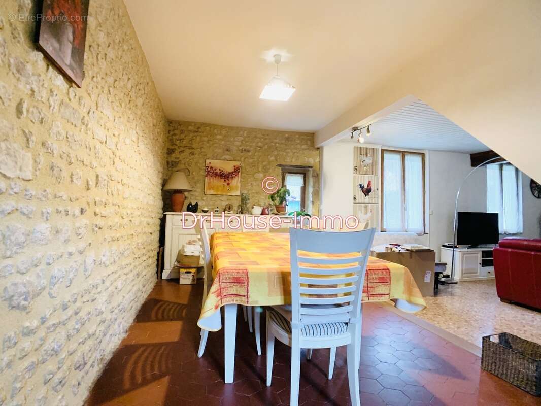 Maison à CHEVRAINVILLIERS