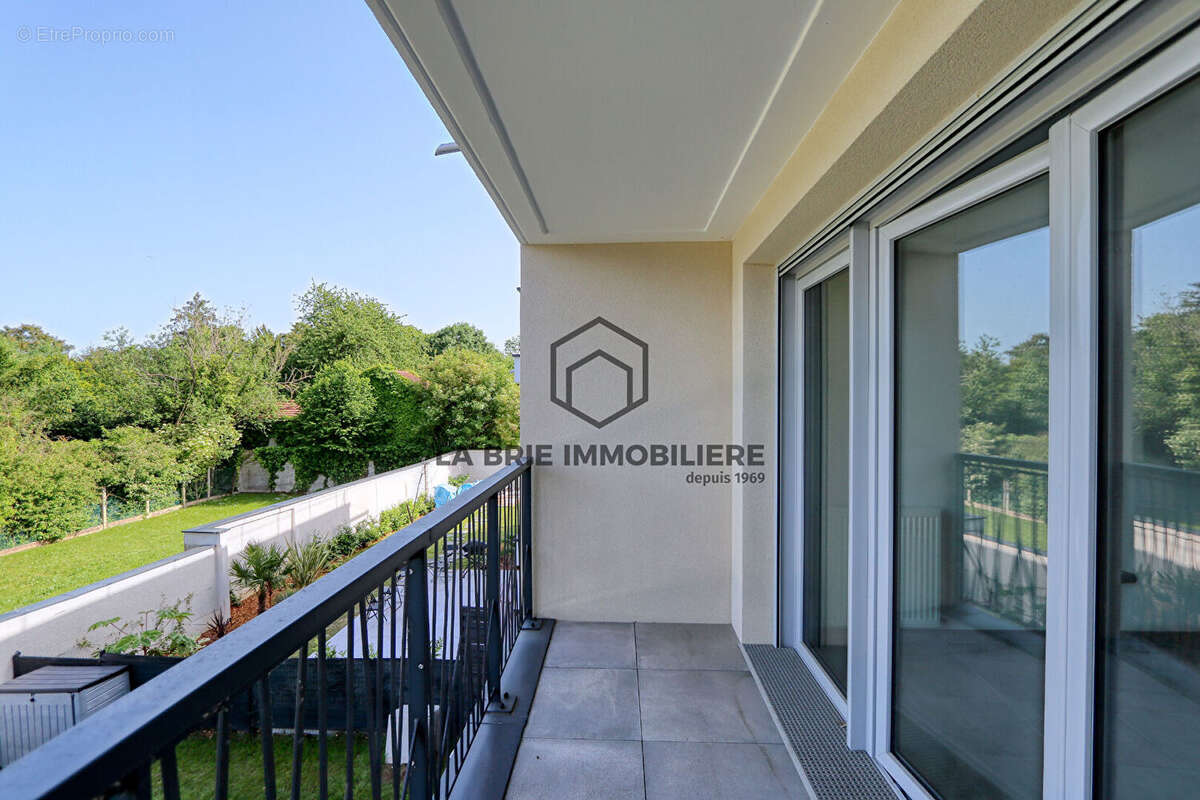 Appartement à CHENNEVIERES-SUR-MARNE