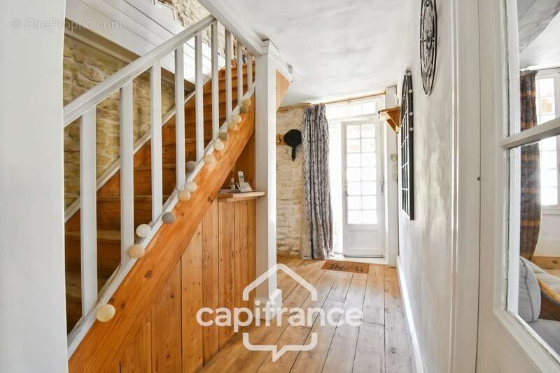 Maison à vendre 6 pièces VARAIZE (17) CHARENTAISE de 136m² avec jardin et garage - photo 21