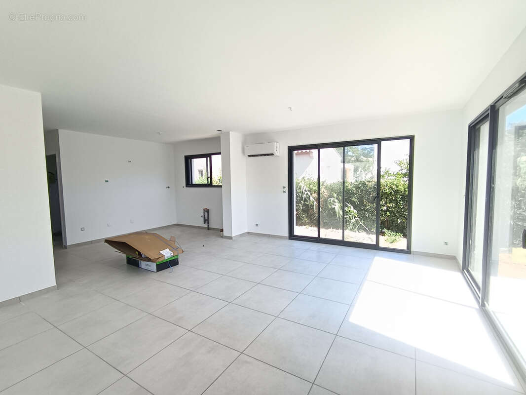 Villa neuves 3 chambres à Sainte-Marie quartier plage - photo 2
