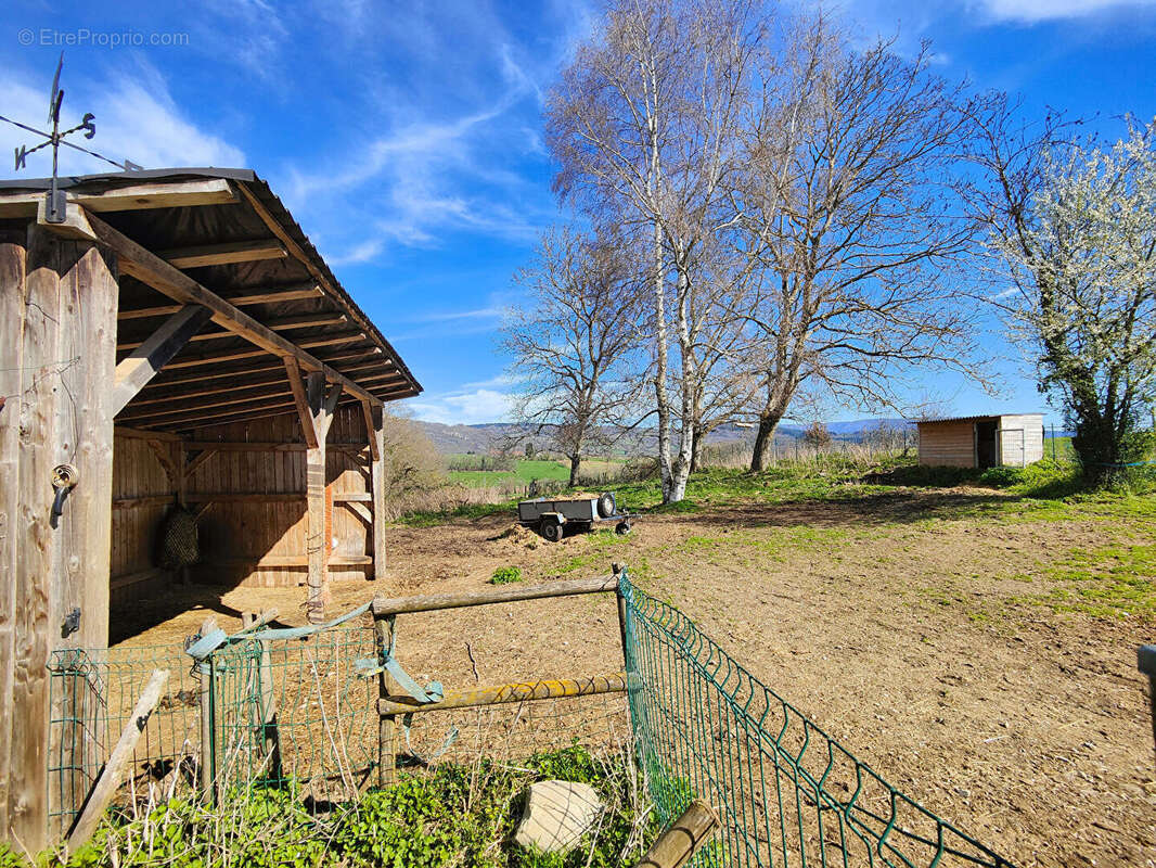 Maison à SAINT-GENIX-SUR-GUIERS