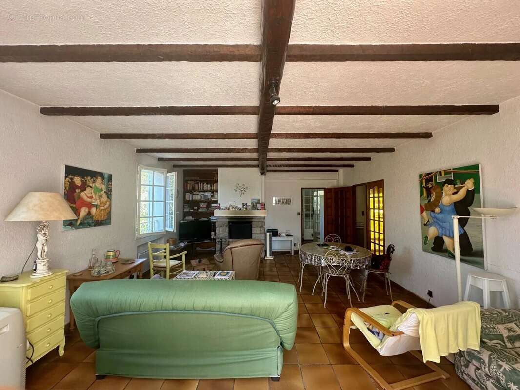 Maison à CONTES