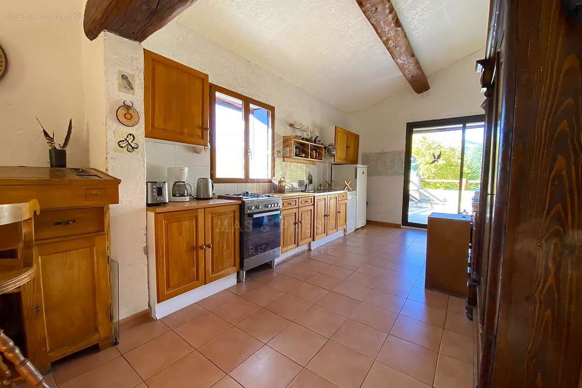 Maison à SAINT-LAURENT-DE-CERDANS