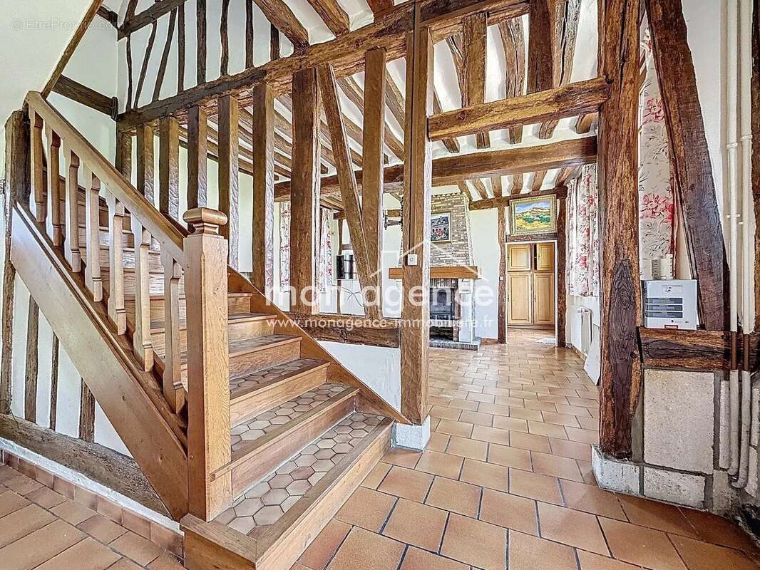 Maison à SAINT-AUBIN-CELLOVILLE