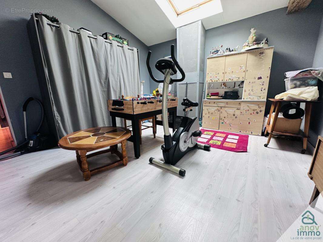 Maison à CHATEAUNEUF-SUR-CHARENTE