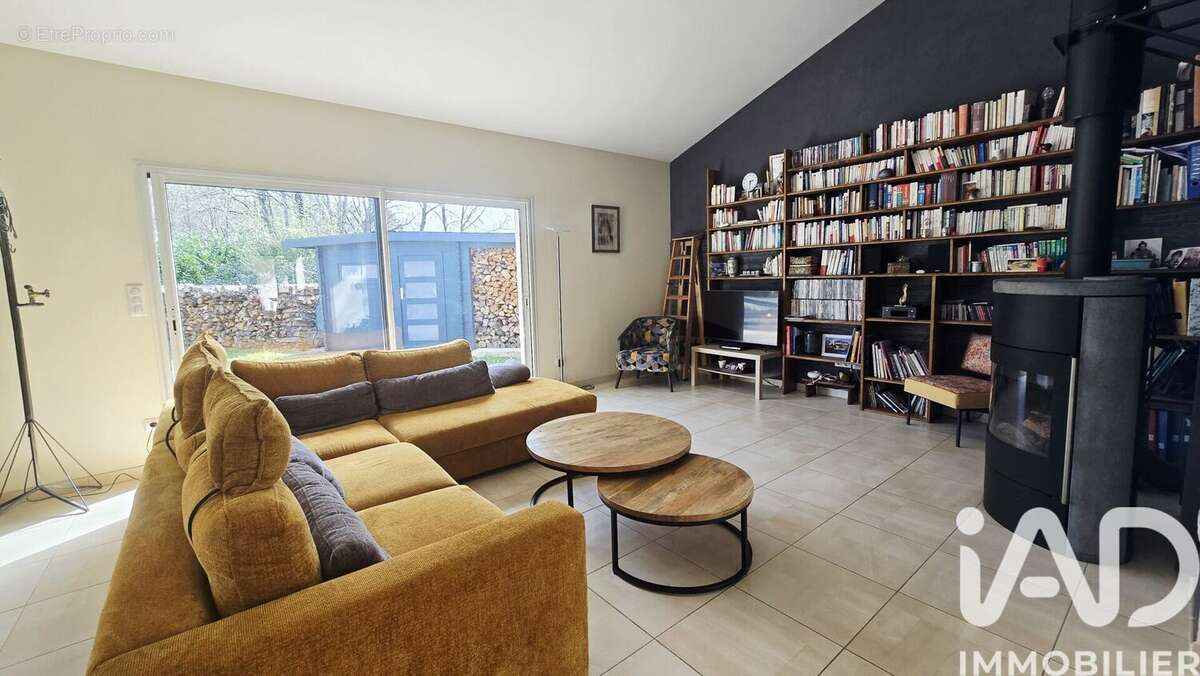 Maison 207 m² à Prayssac  - photo 8