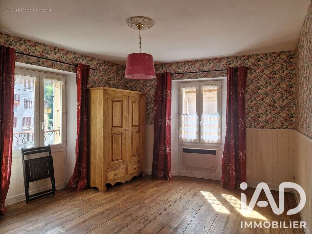 Appartement 70 m² à Faverges  - photo 2