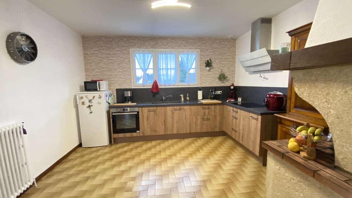 Maison à SAINT-FORT-SUR-GIRONDE