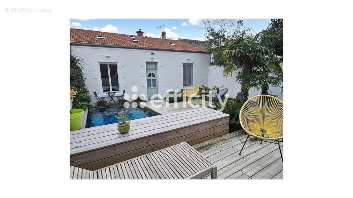 Maison à LA ROCHELLE