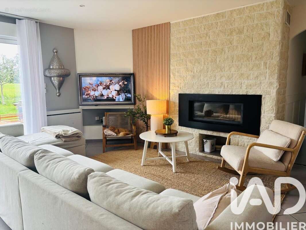 Maison 140 m² à Chatellerault  - photo 2