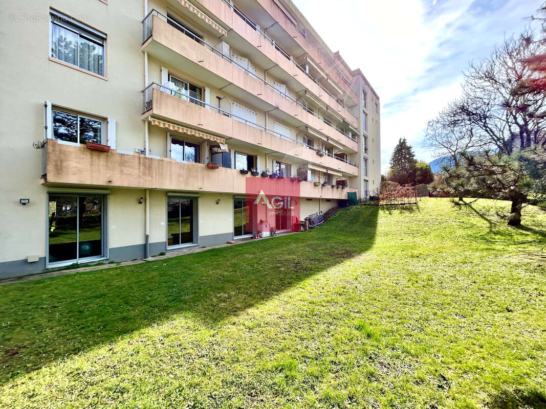 Appartement à VIZILLE
