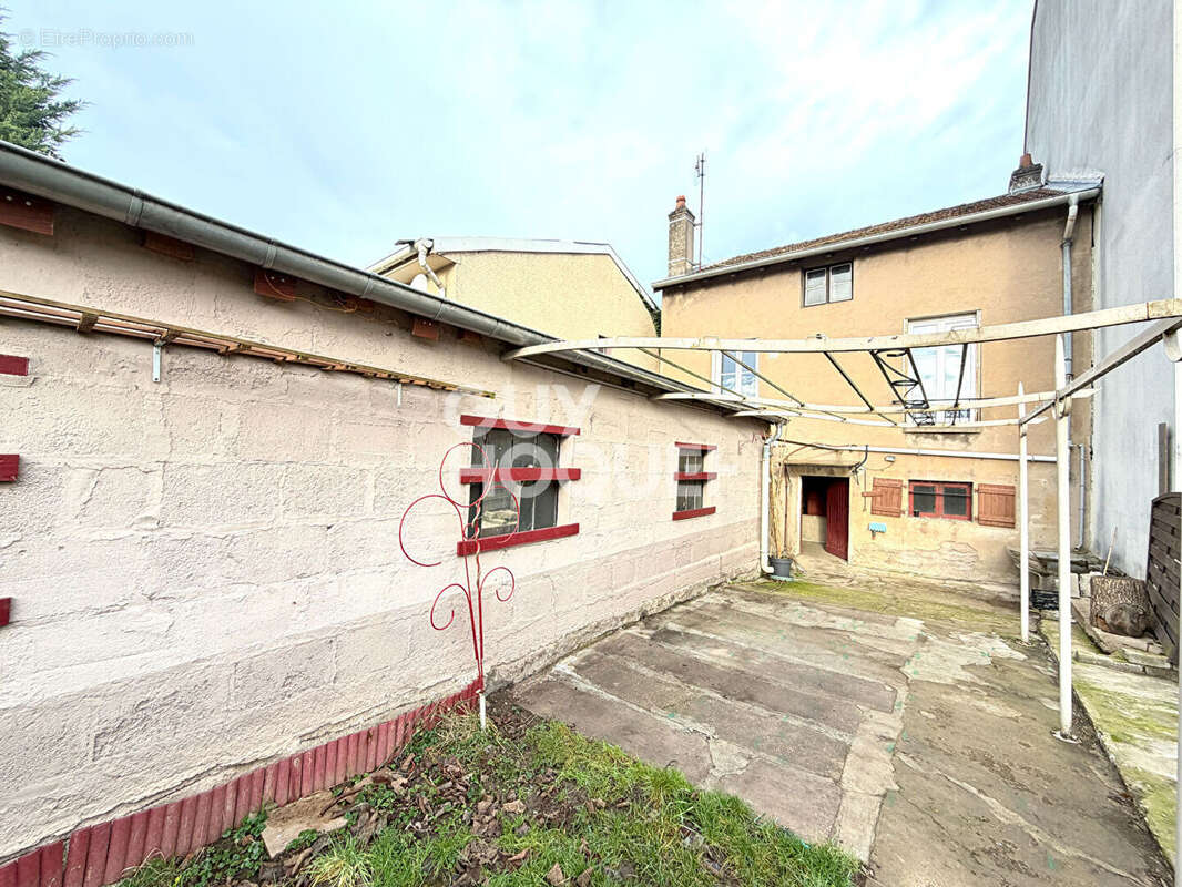 Maison à NEUVES-MAISONS