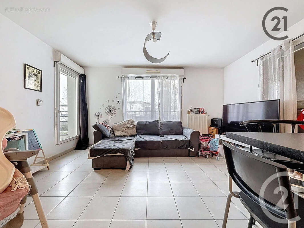 Appartement à LIEUSAINT